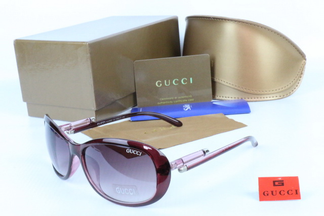 GUCCl Boutique Sunglasses 075